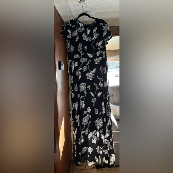 Floor length wrap look dress. - Picture 2 of 4